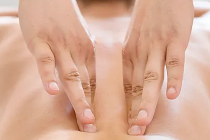 Massaggio linfodrenante Vodder a Napoli - Foto rappresentativa mama club